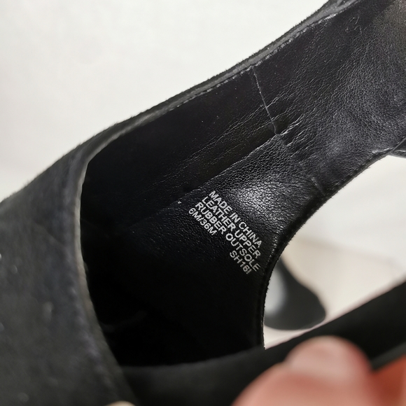 Michael Kors "Sabrina" suede open toe pumps - Picture 7 of 7